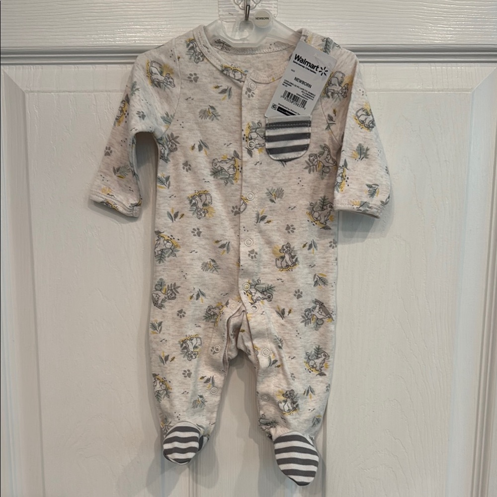 Disney Lion king sleeper and Multi pack bibs. Newborn